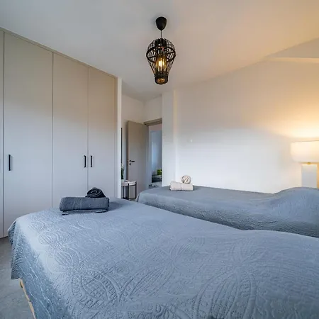 Golden Sands Ferienhaus *